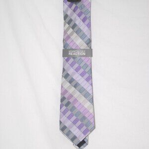 NWT 100% Silk 3.25”W Kenneth Cole Reaction Tie Purple Gray Dressy Business